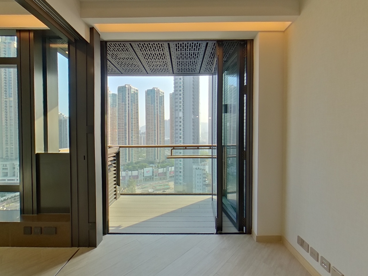 GATEWAY．SQUARE MILE High Floor Zone Flat C Olympic Station/Nam Cheong