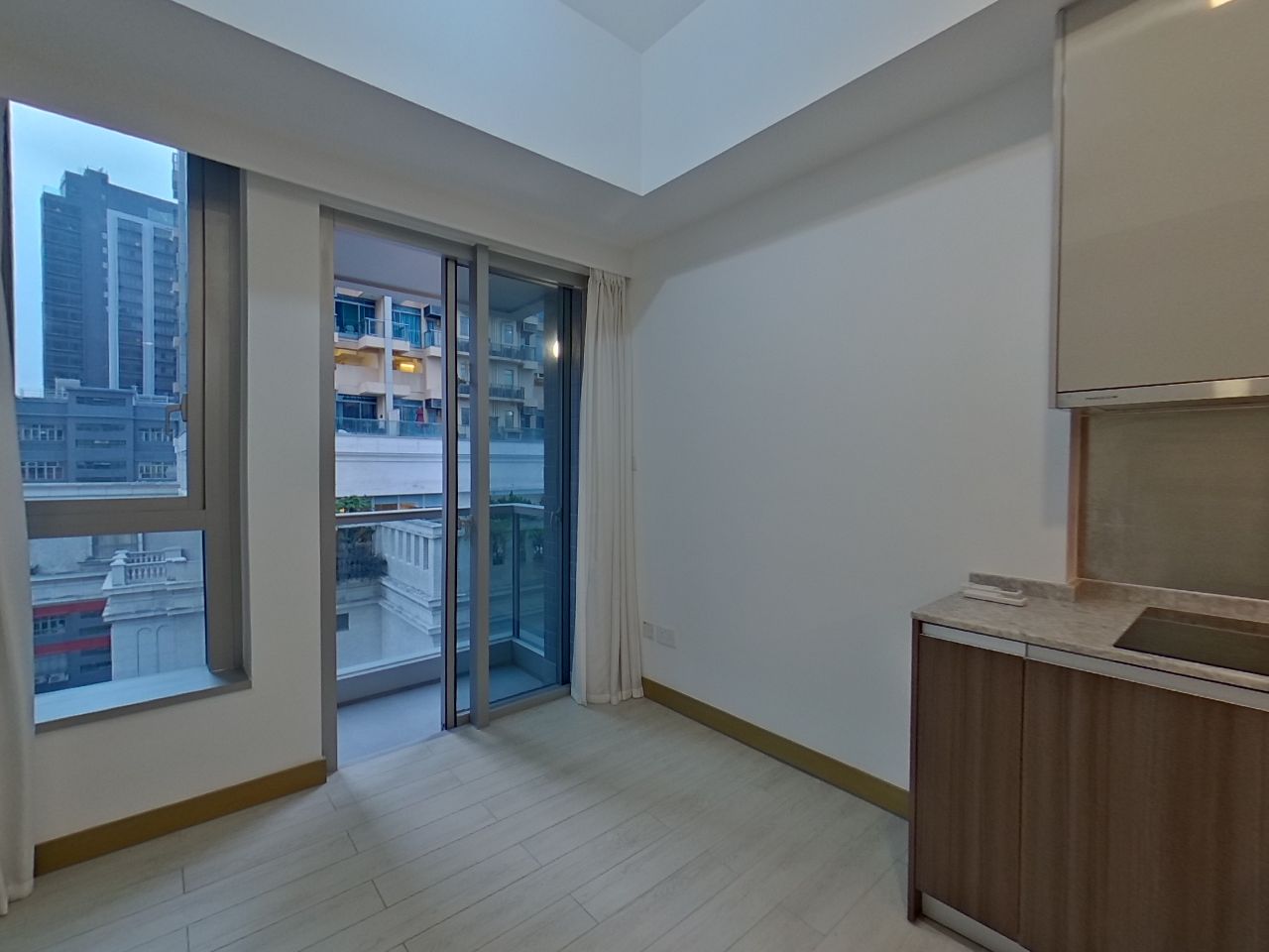 L．LIVING 23 Medium Floor Zone Flat D Olympic Station/Nam Cheong