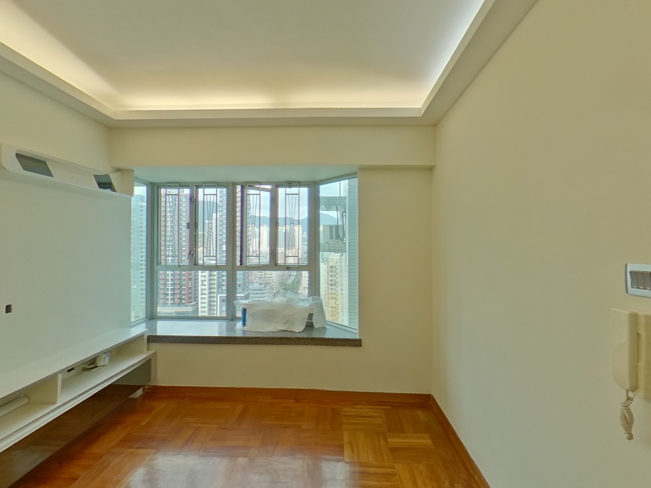 METRO HARBOUR VIEW PHASE I - Tower 2 Medium Floor Zone Flat G Olympic Station/Nam Cheong