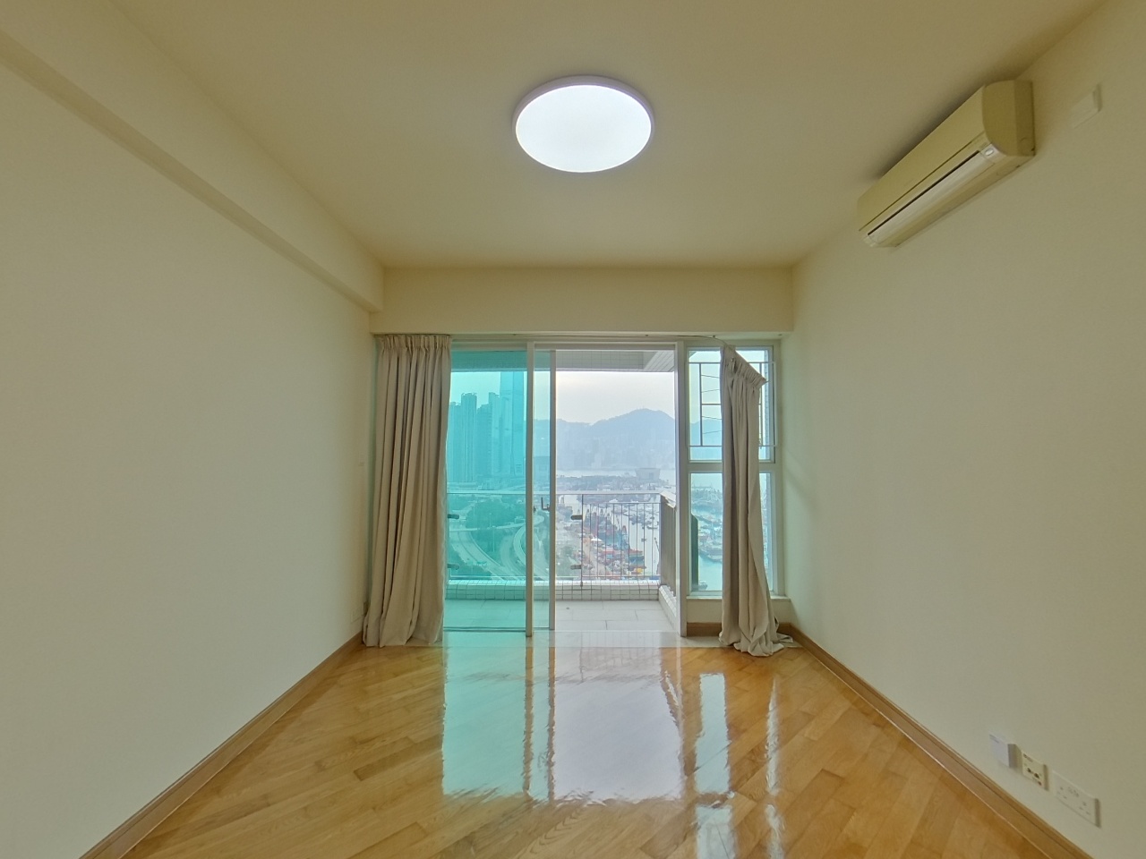 FLORIENT RISE TOWER 1 High Floor Zone Flat B Olympic Station/Nam Cheong