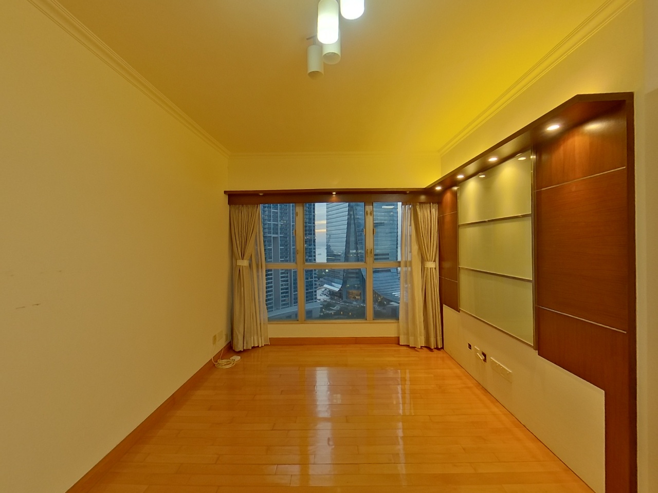 漾日居 1期 3座 高层 B室 九龙站/尖沙咀/佐敦