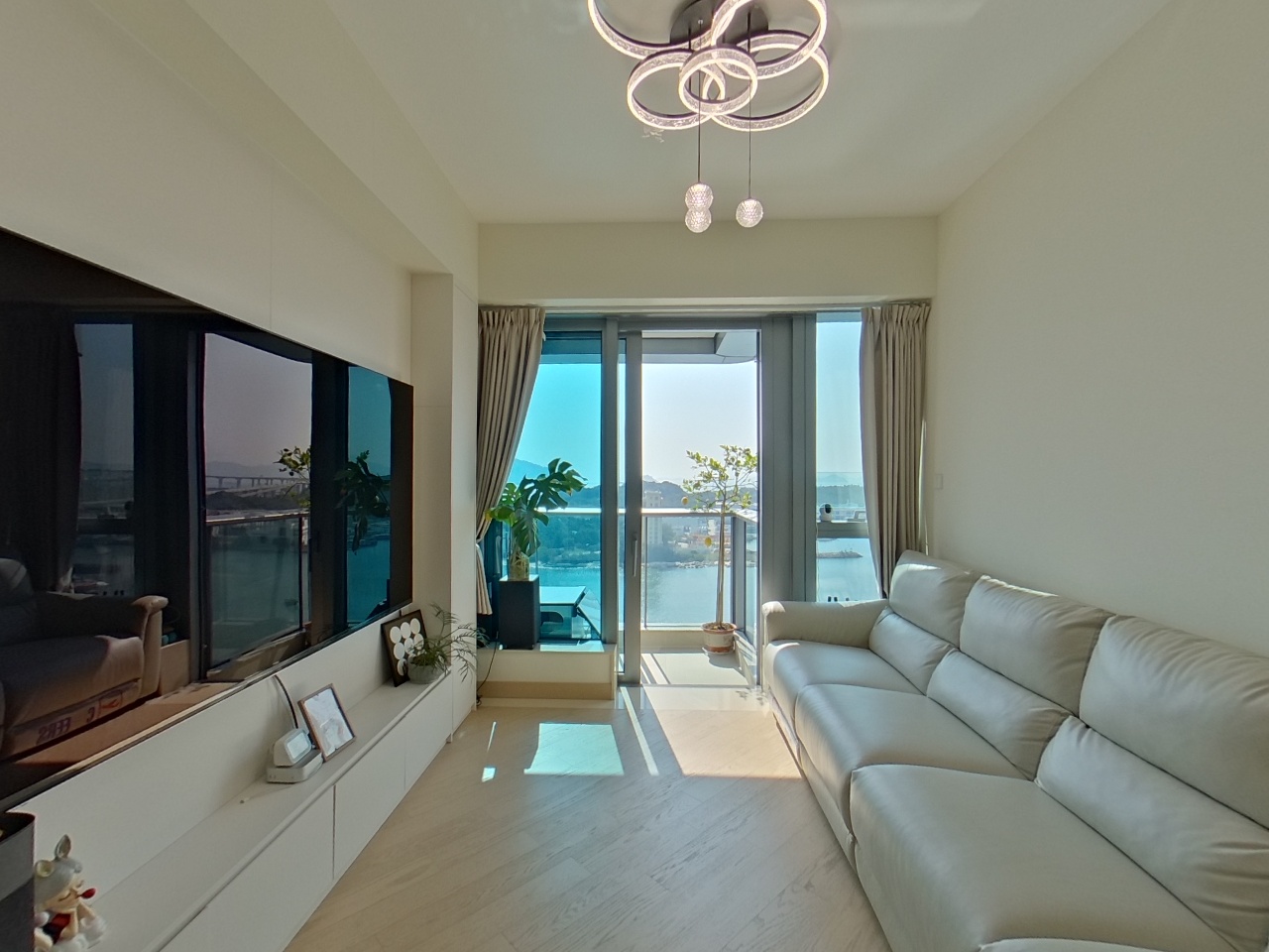 维港滙 3期 1座 (1A) 高层 B室 奥运站/南昌