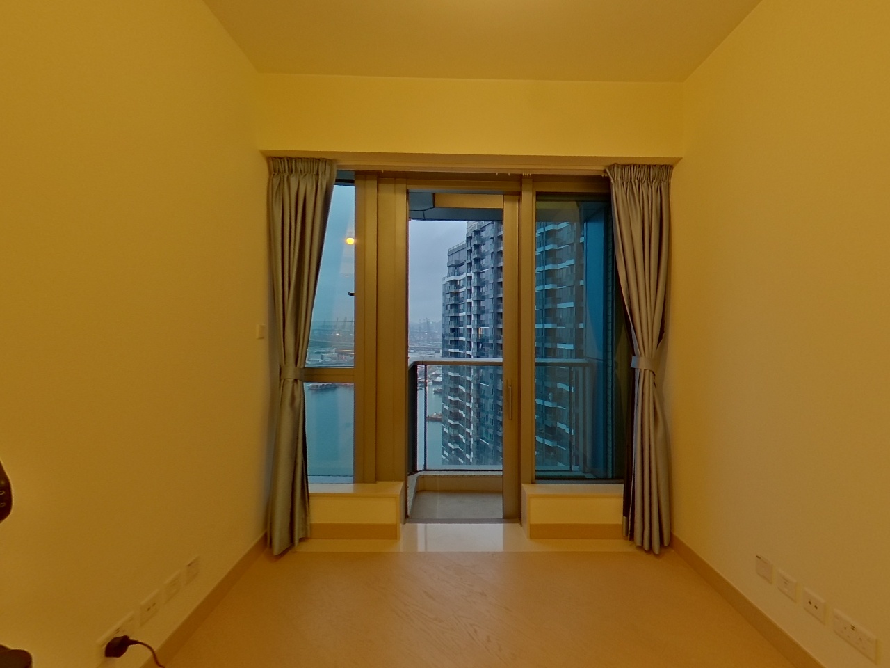 維港滙 3期 2座 高層 D室 奧運站/南昌