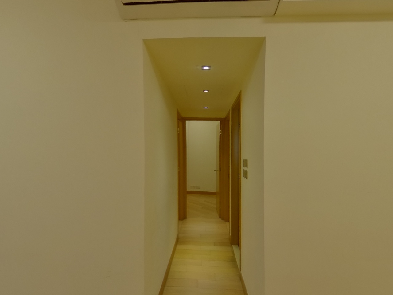 天晉  1座 中層 E室 將軍澳