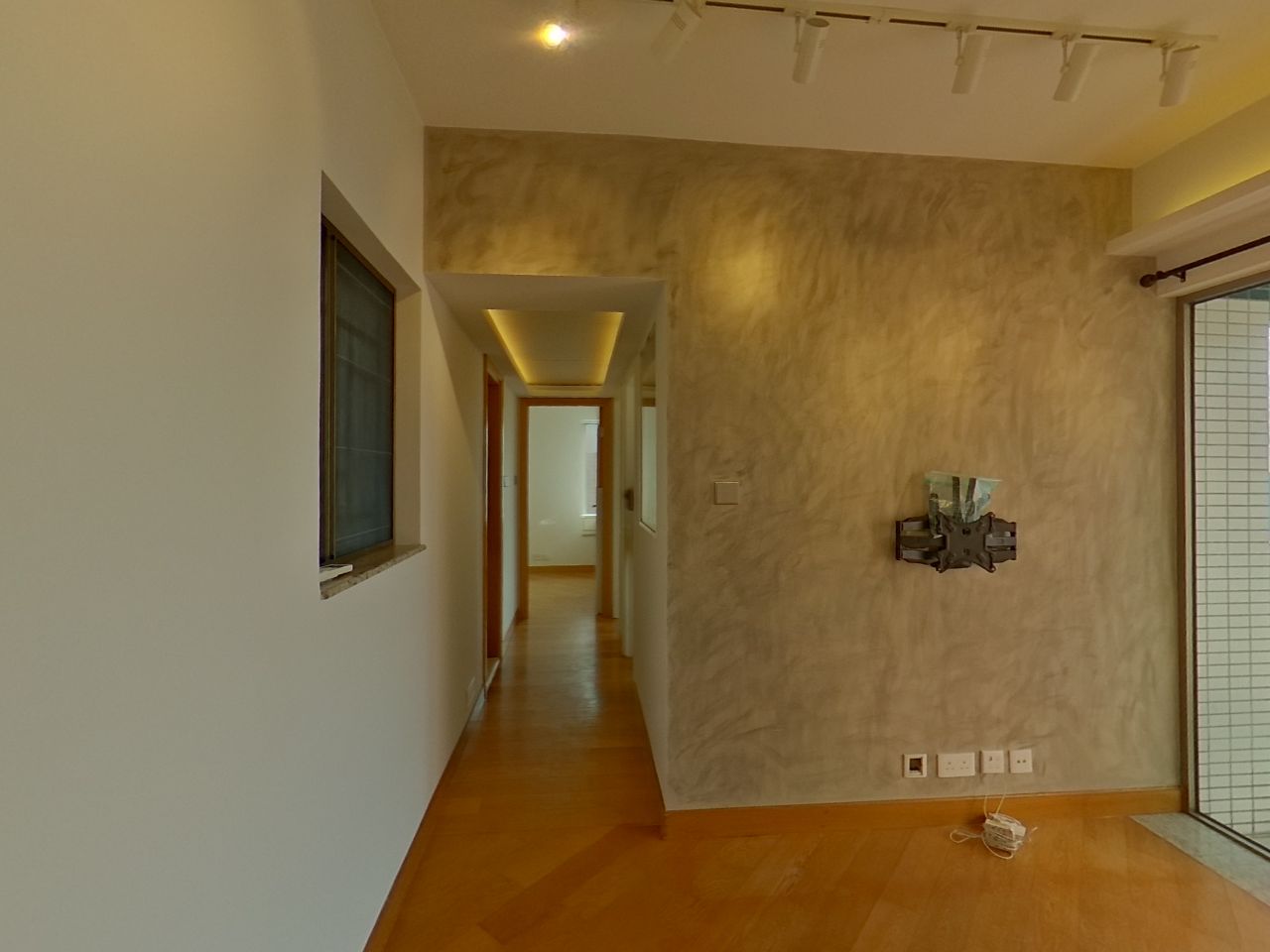 HARBOUR GREEN TOWER 5 Very High Floor Zone Flat C Olympic Station/Nam Cheong