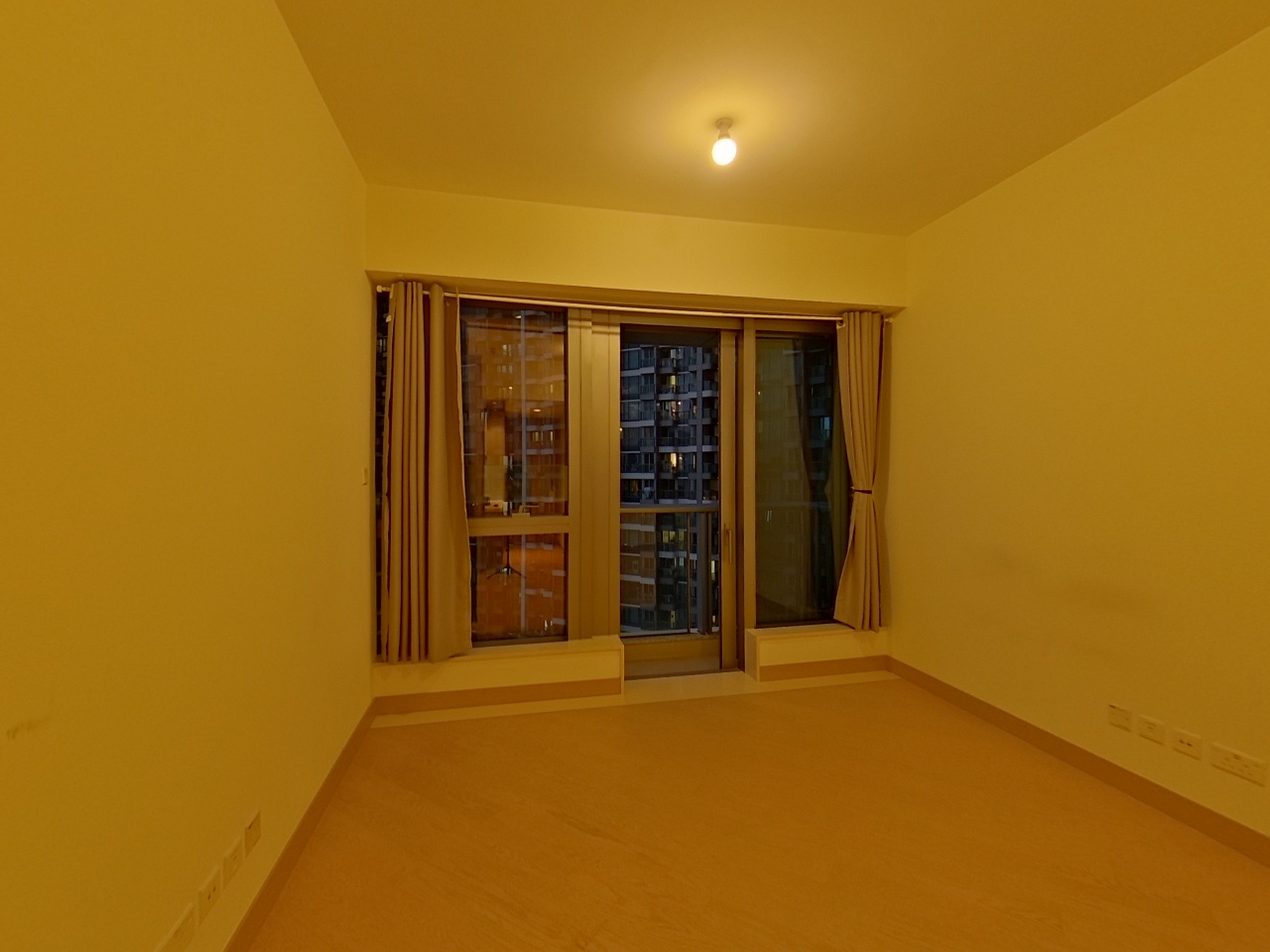 維港滙 3期 1座 (1B) 中層 E室 奧運站/南昌