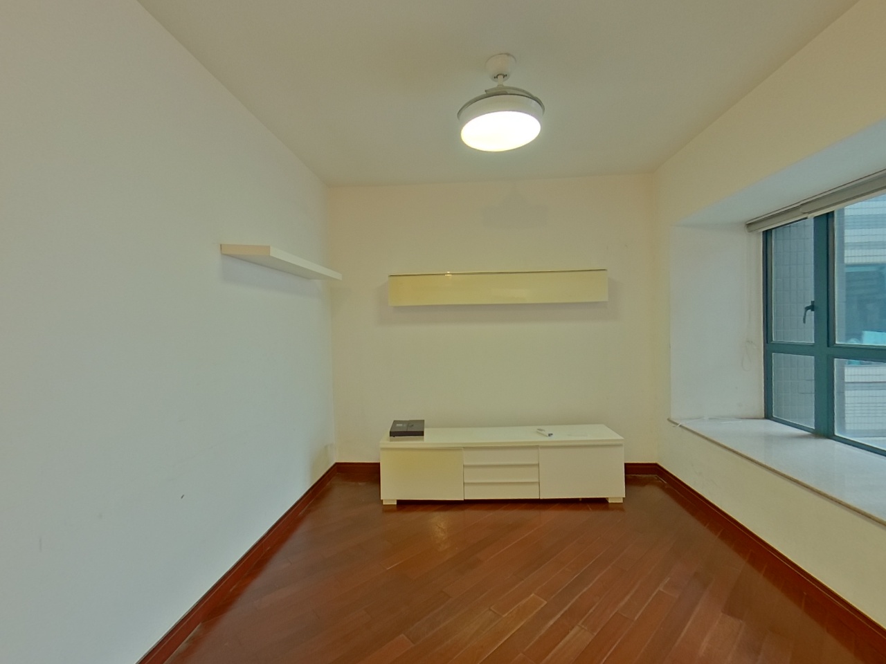 浪澄灣 8座 高層 E室 奧運站/南昌