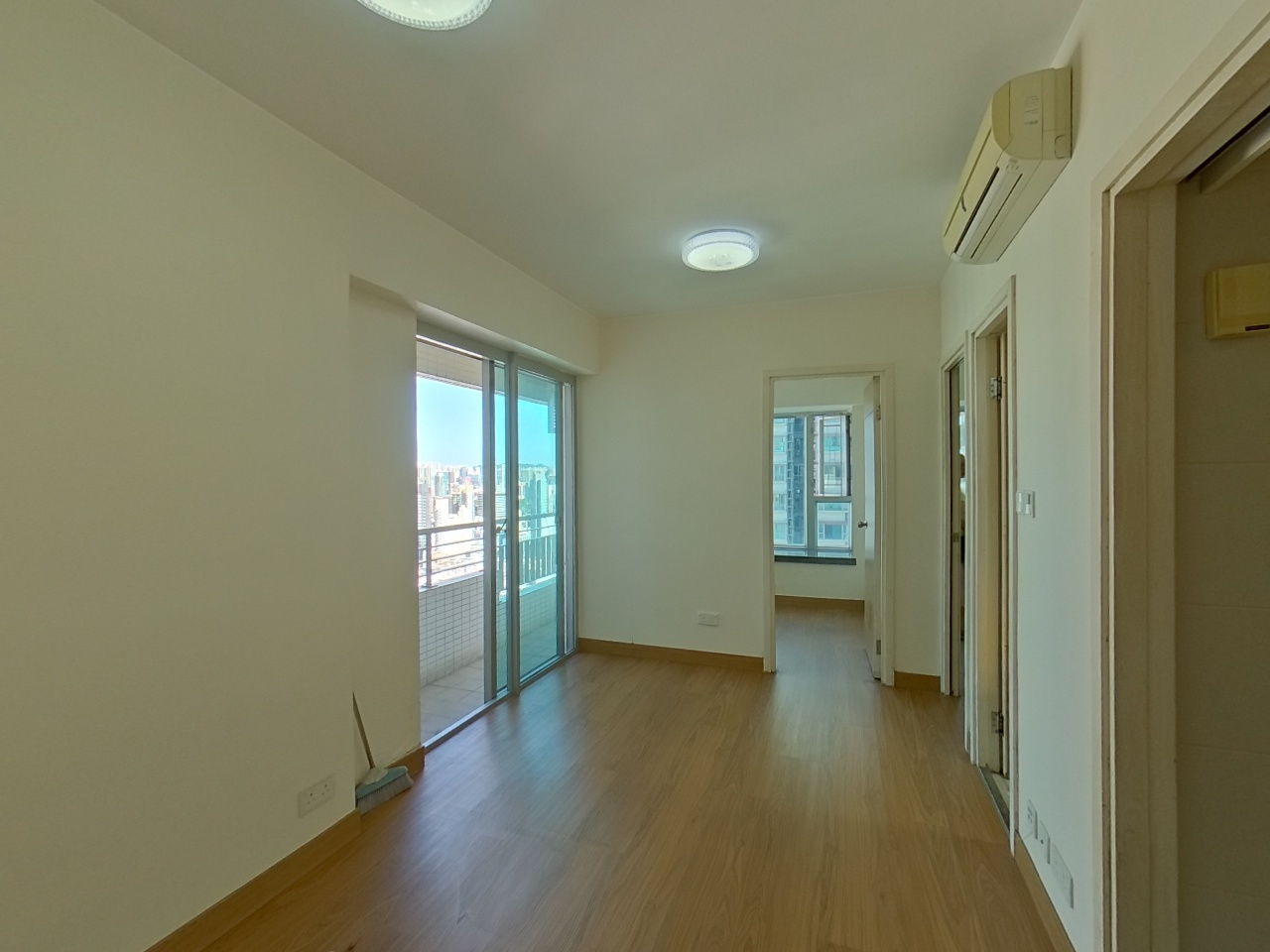 港湾豪庭 2期 5座 高层 H室 奥运站/南昌