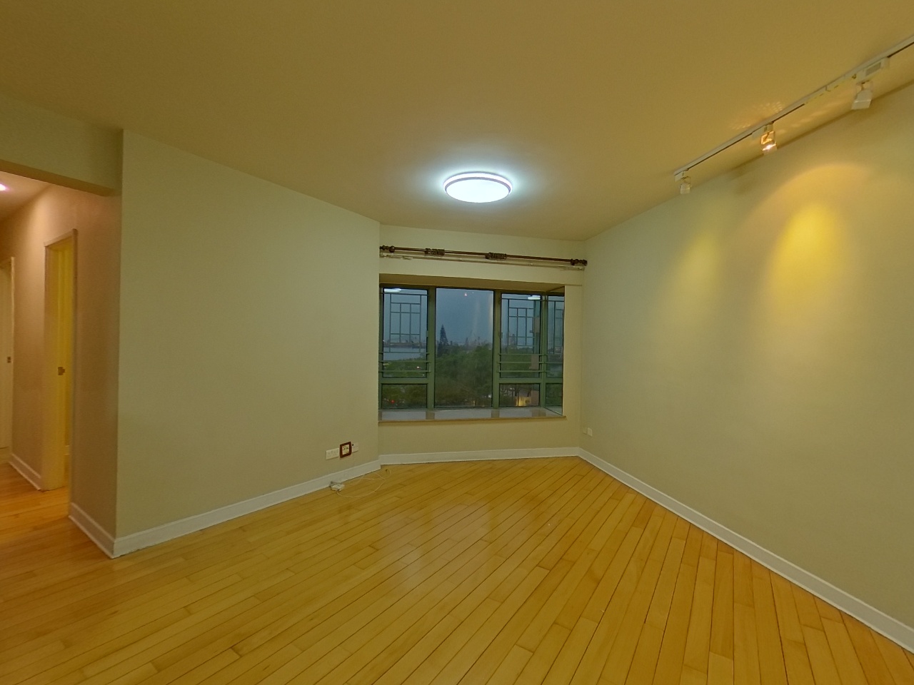 ISLAND HARBOURVIEW TOWER 9 Low Floor Zone Flat B Olympic Station/Nam Cheong