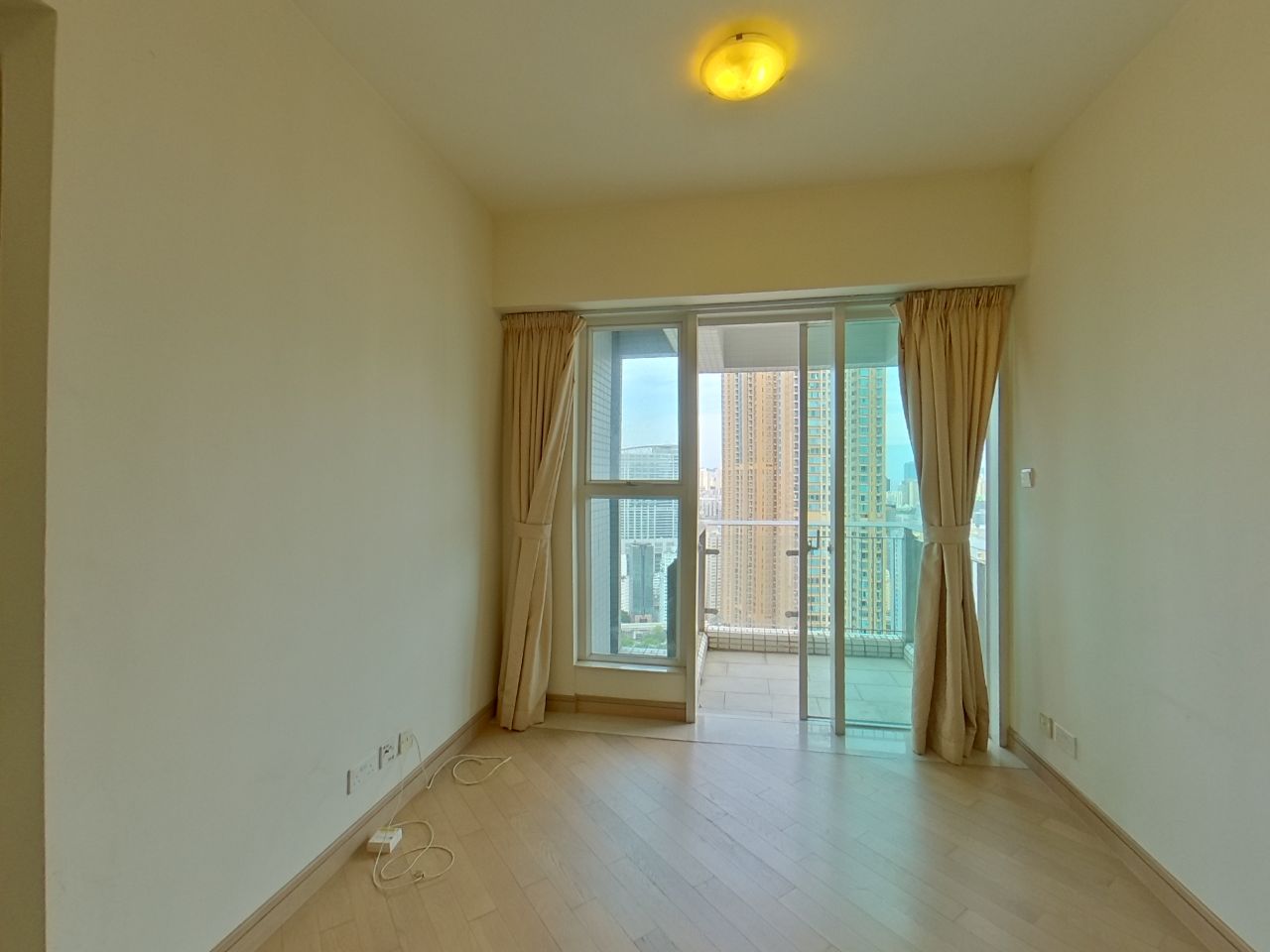 FLORIENT RISE TOWER 2 High Floor Zone Flat C Olympic Station/Nam Cheong