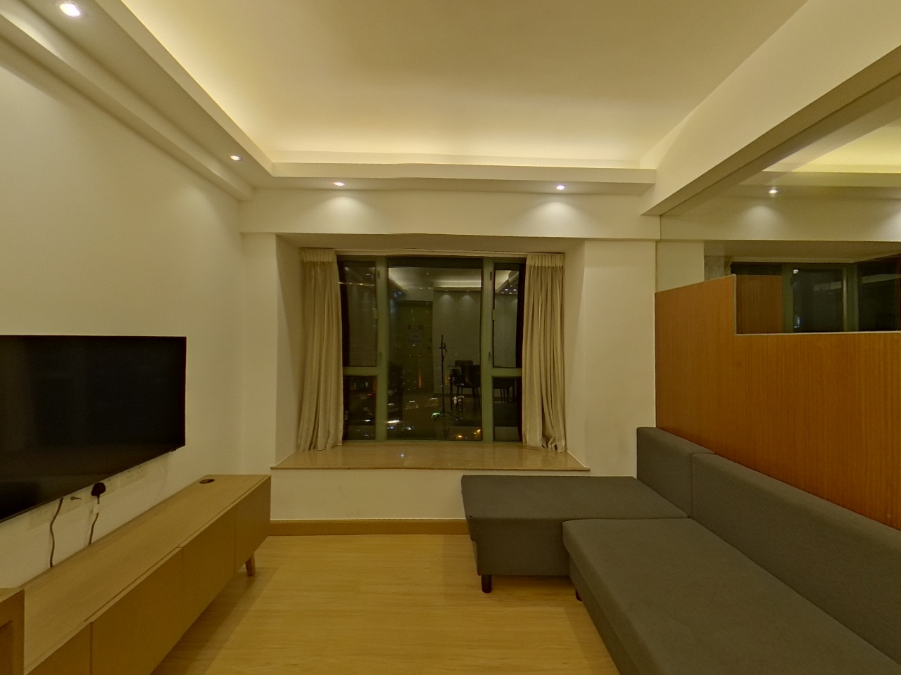 PARK AVENUE PHASE 1 - Tower 8 Low Floor Zone Flat F Olympic Station/Nam Cheong