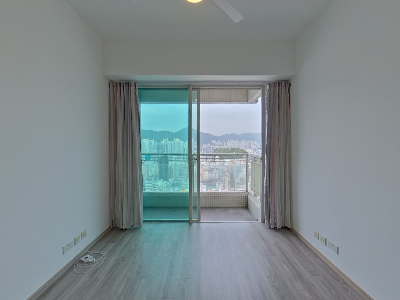 亮賢居 高層 D室 奧運站/南昌