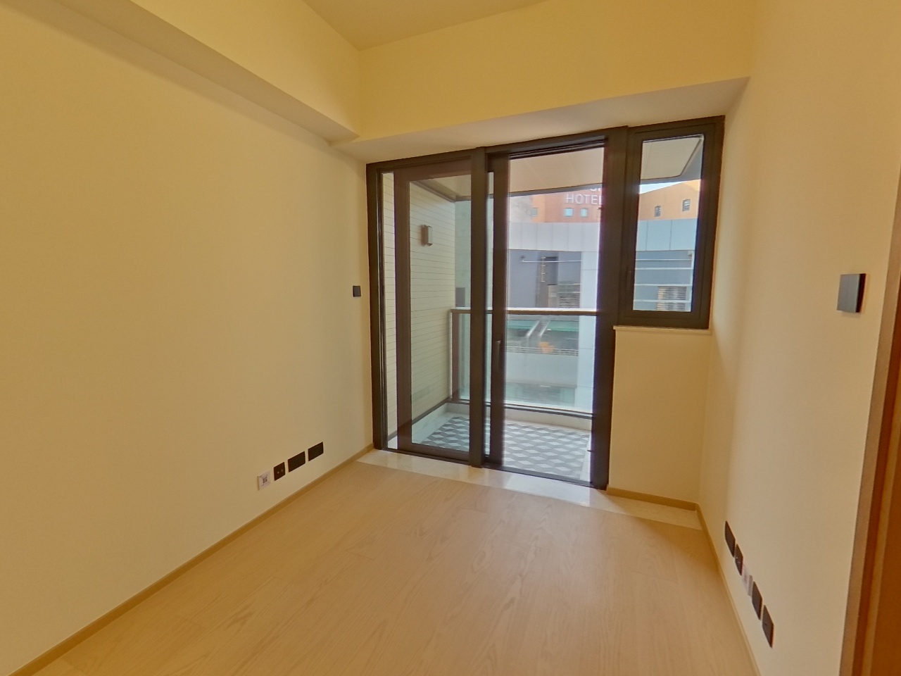 高臨 A1座 低層 E室 九龍站/尖沙咀/佐敦