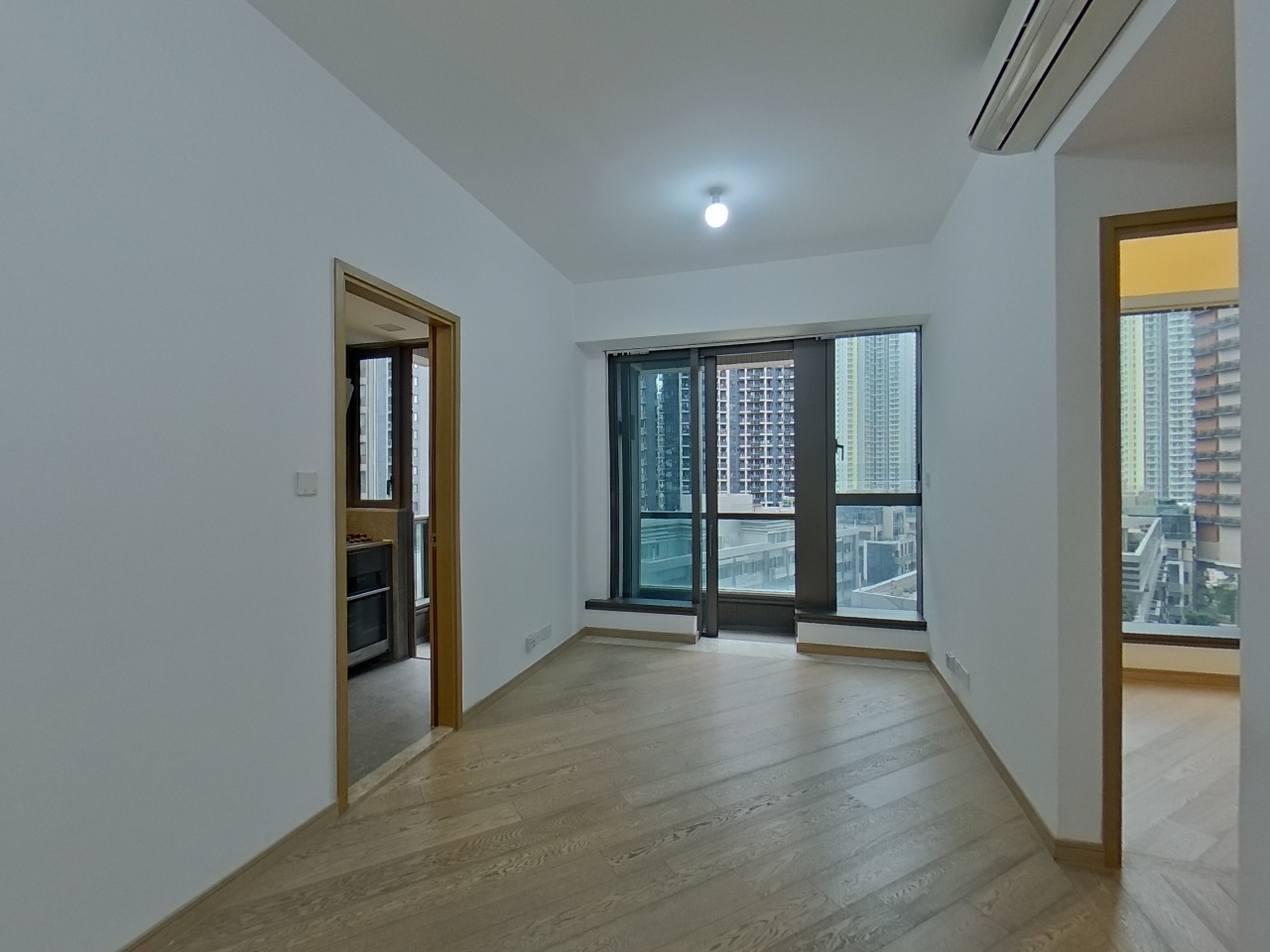 VIBE CENTRO TOWER 2A Low Floor Zone Flat D To Kwa Wan/Kowloon City/Kai Tak/San Po Kong