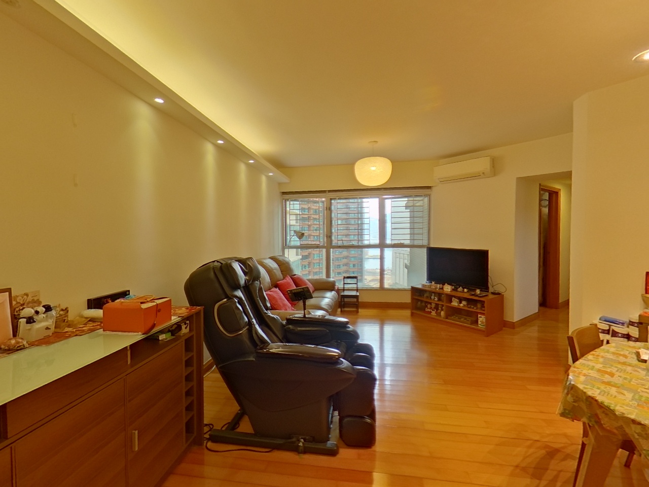 漾日居 1期 1座 中層 F室 九龍站/尖沙咀/佐敦