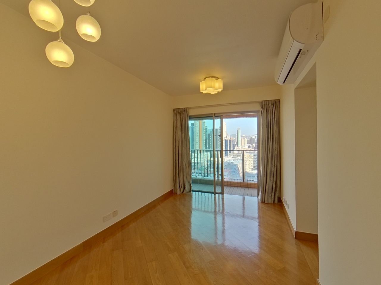 君匯港 5座 高層 H室 奧運站/南昌