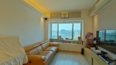 SORRENTO PHASE 1 - Block 5 Medium Floor Zone Flat F Kowloon Station/Tsim Sha Tsui/Jordan