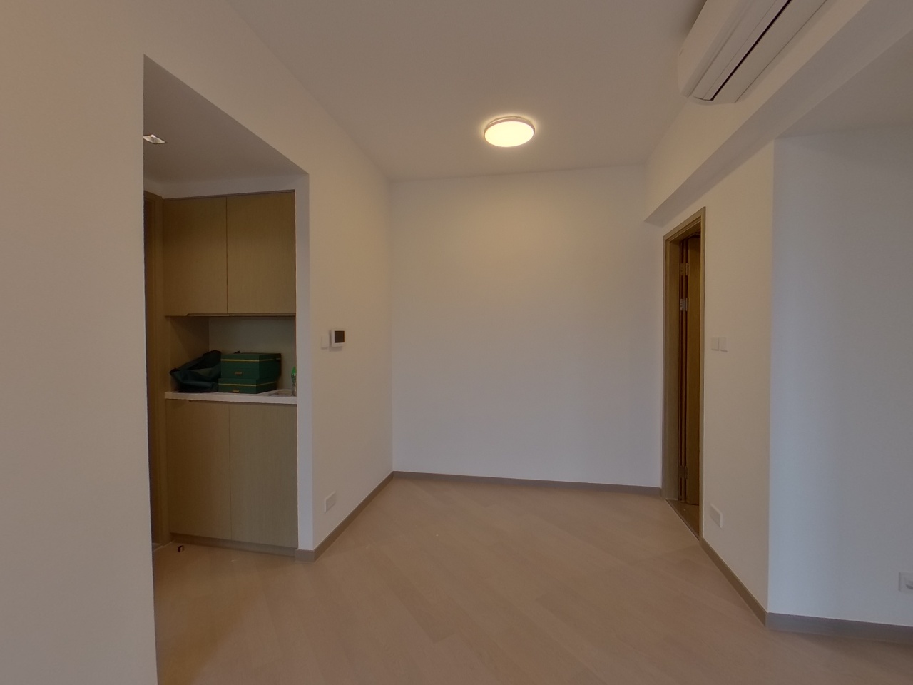 UPPER RIVERBANK TOWER 1 Medium Floor Zone Flat J To Kwa Wan/Kowloon City/Kai Tak/San Po Kong