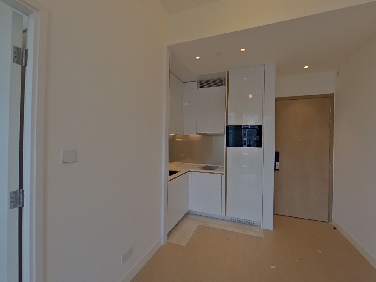 MONACO ONE PHASE 1 - Tower 2b Very High Floor Zone Flat G To Kwa Wan/Kowloon City/Kai Tak/San Po Kong