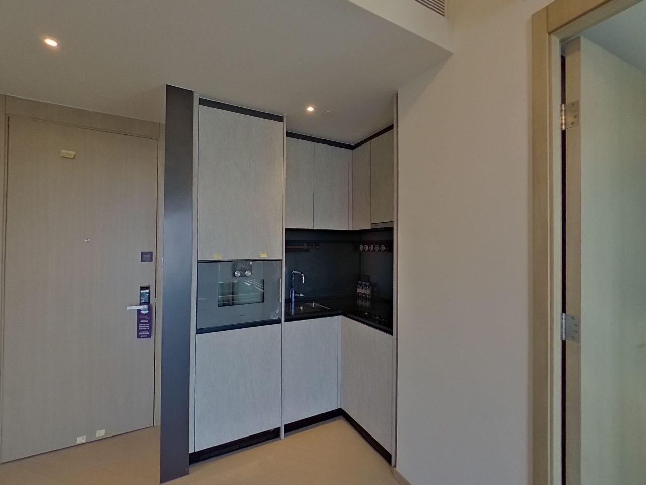 ONE VICTORIA TOWER 2B Medium Floor Zone Flat H To Kwa Wan/Kowloon City/Kai Tak/San Po Kong