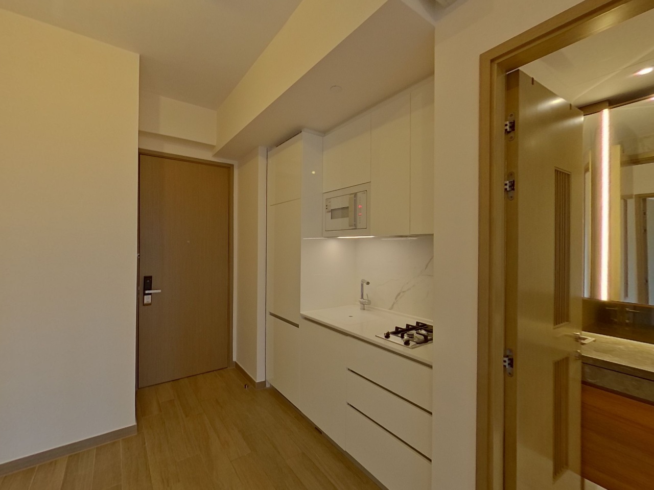 VIBE CENTRO TOWER 1B Medium Floor Zone Flat E To Kwa Wan/Kowloon City/Kai Tak/San Po Kong