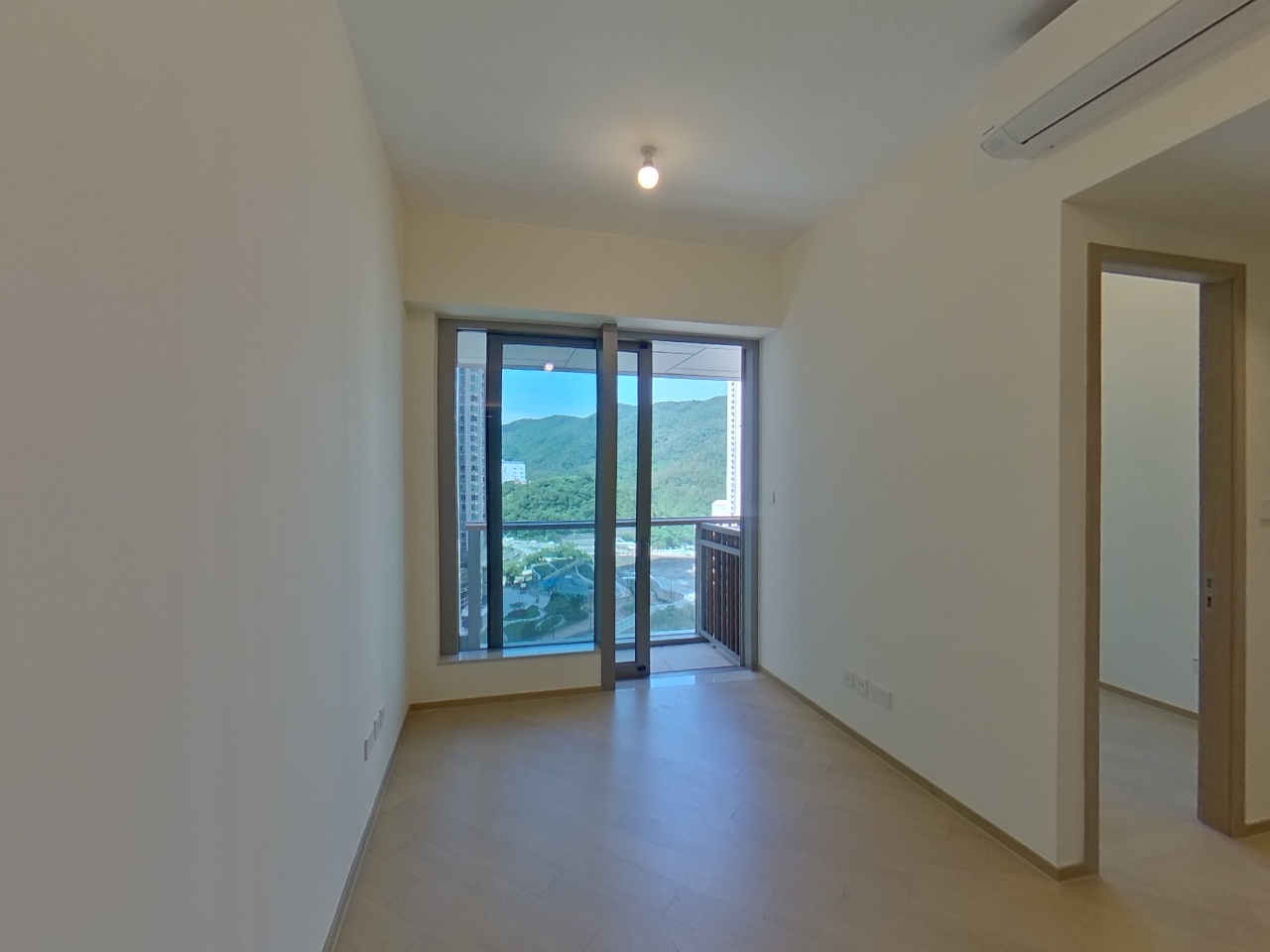 LOHAS PARK PHASE 11B VILLA GARDA I - Tower 1 (1a) Low Floor Zone Flat G Tseung Kwan O