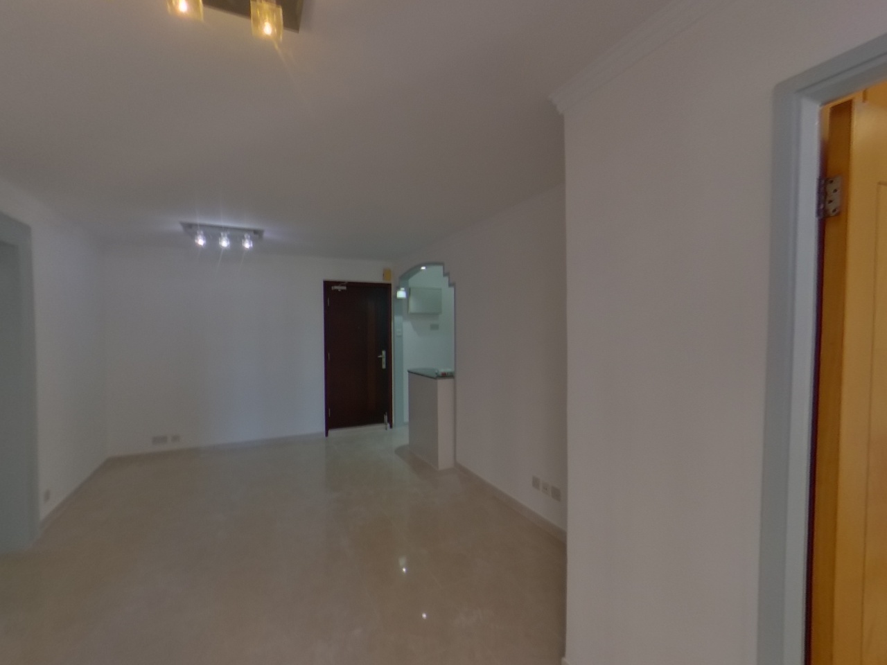 廣明苑 廣隆閣 (B座) 高層 10室 將軍澳