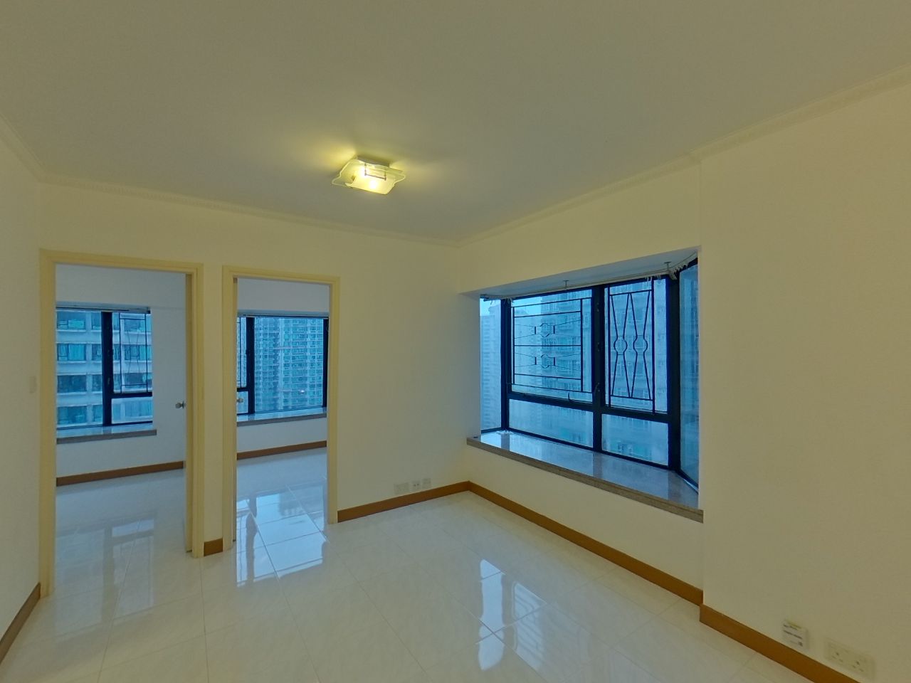 THE METRO CITY PHASE 3 THE METROPOLIS - Tower 4 High Floor Zone Flat C Tseung Kwan O