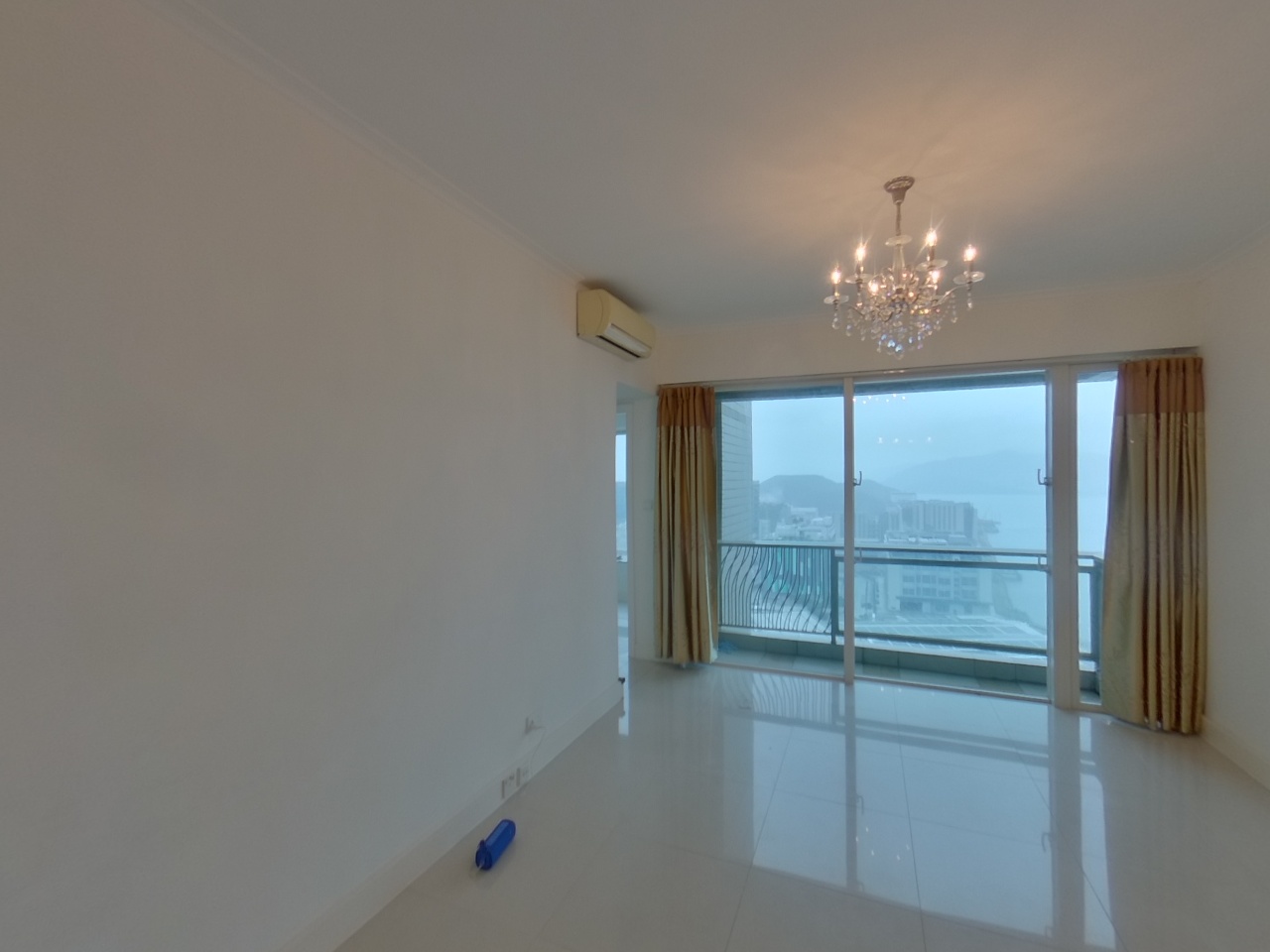 日出康城 2期A 領都 1座 (左翼) 中層 LA室 將軍澳