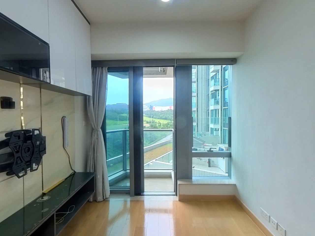 LOHAS PARK PHASE 5A MALIBU - Tower 1b Low Floor Zone Flat C Tseung Kwan O