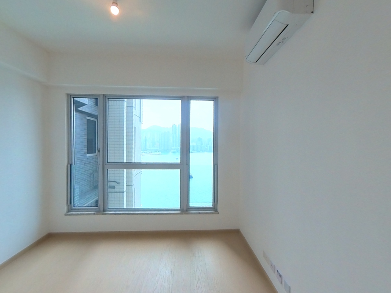 亲海駅 2期 亲海駅II 2B座 高层 E室 观塘/蓝田/油塘