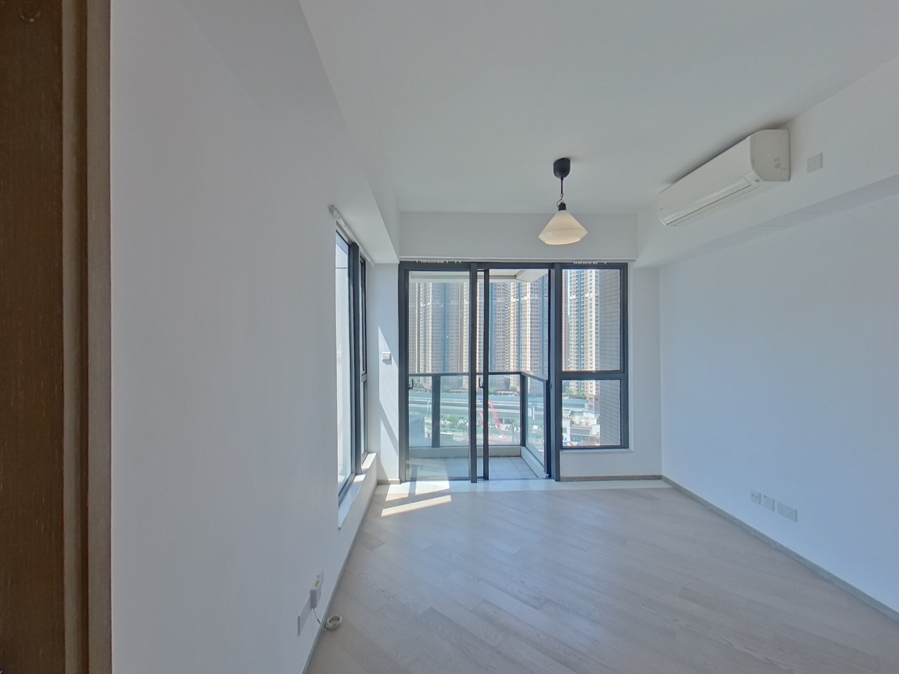 天晋 IIIB 1A座 高层 E室 将军澳