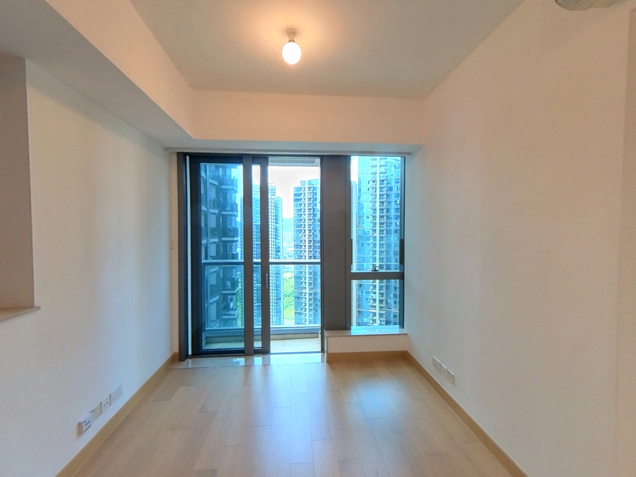 LOHAS PARK PHASE 7A MONTARA - Tower 2 (2b) High Floor Zone Flat F Tseung Kwan O