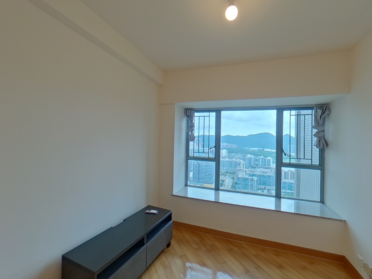 OCEAN SHORES PHASE 3 - Tower 15 Very High Floor Zone Flat C Tseung Kwan O