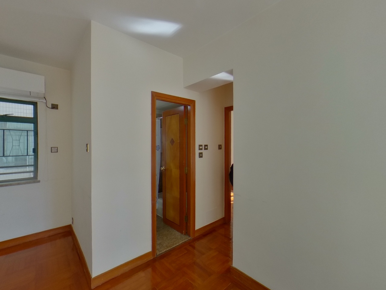 东港城 1座 高层 G室 将军澳