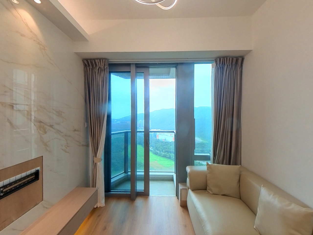 日出康城 5期A MALIBU 1B座 高层 B室 将军澳