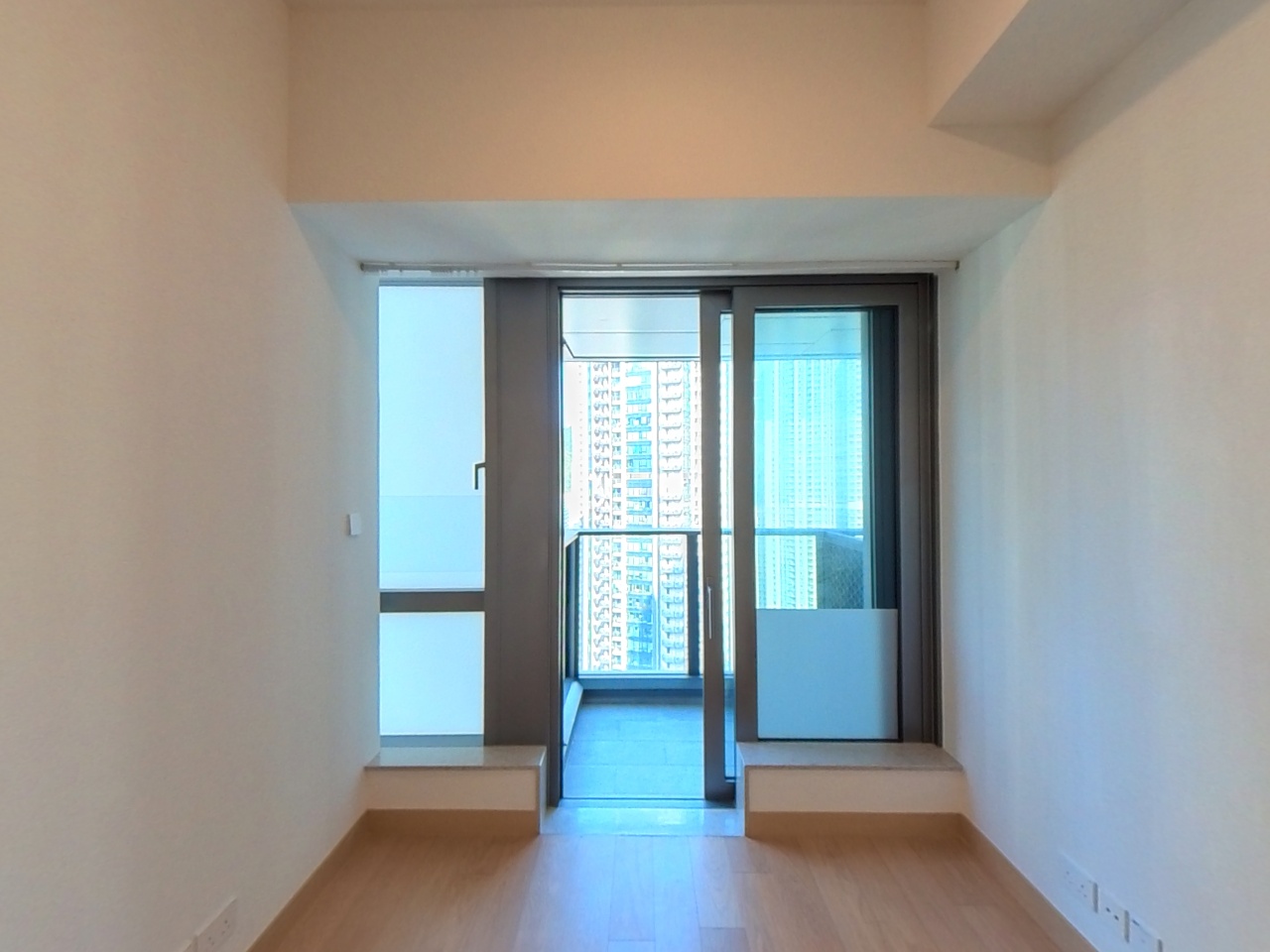 LOHAS PARK PHASE 12B PARK SEASONS - Tower 2 (2b) High Floor Zone Flat D Tseung Kwan O