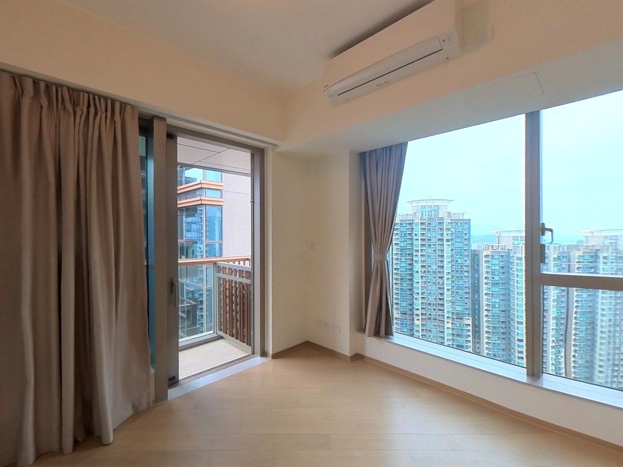 LOHAS PARK PHASE 11D VILLA GARDA III - Tower 3 (3a) Very High Floor Zone Flat E Tseung Kwan O