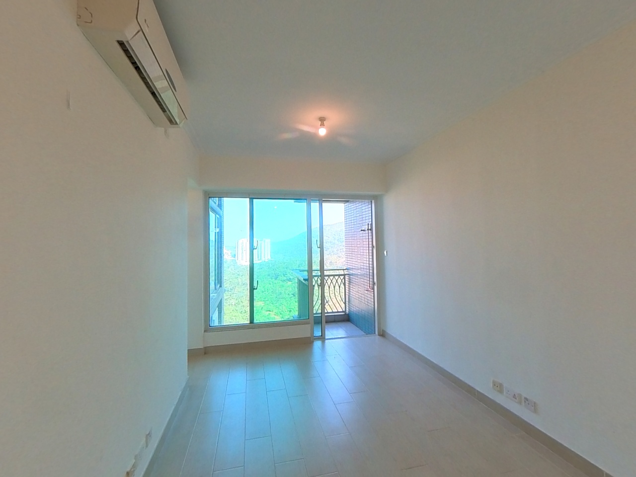 THE BEAUMOUNT PHASE 1 - Tower 1 Very High Floor Zone Flat B Tseung Kwan O