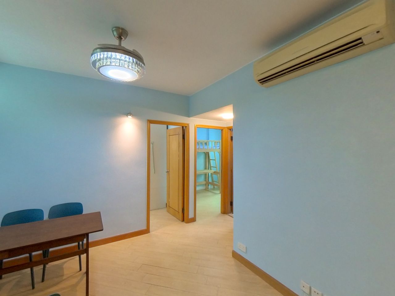 GOLDEN PHOENIX COURT High Floor Zone Flat C Mid-Levels West