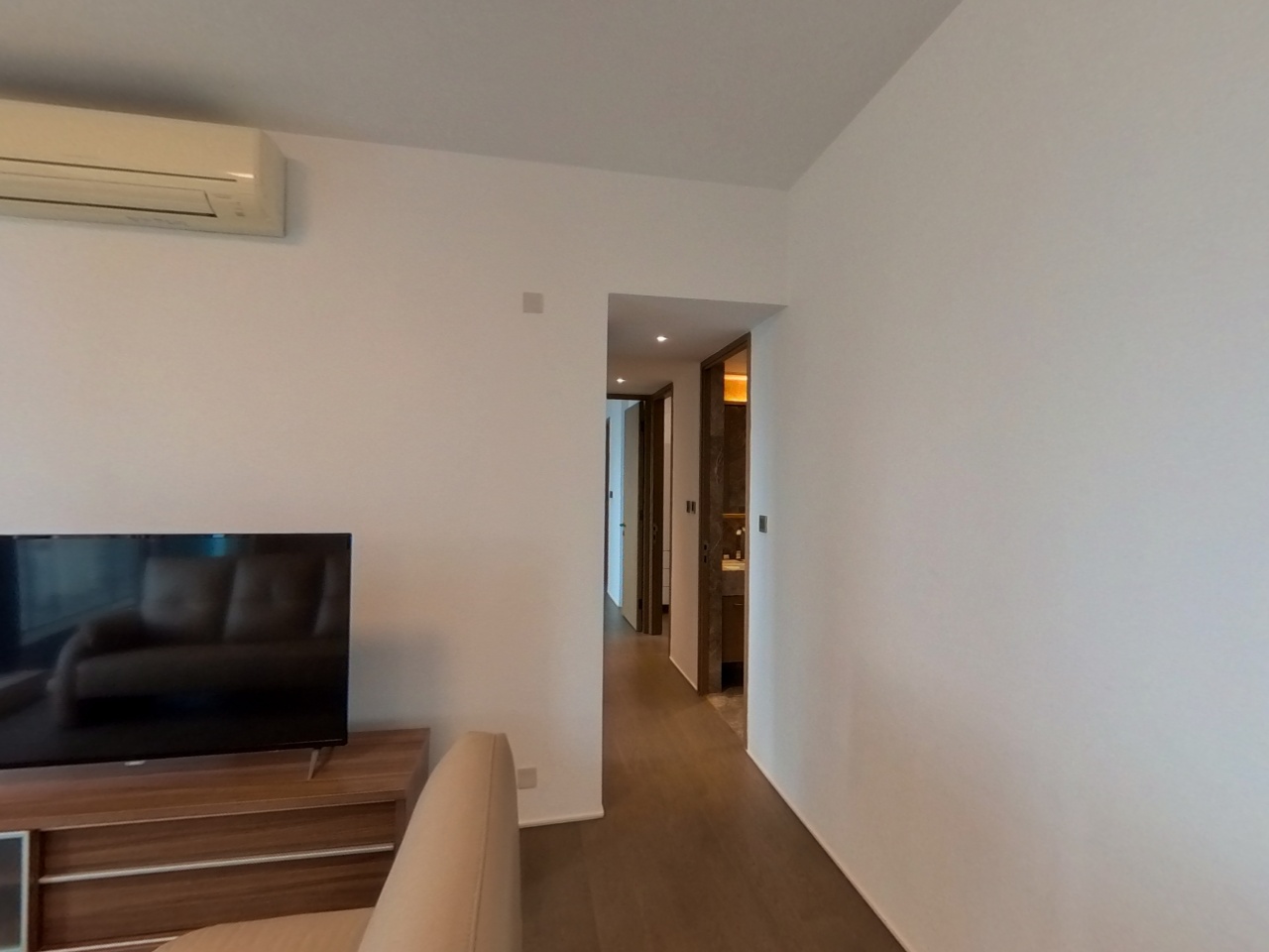 AZURA High Floor Zone Flat C Mid-Levels West