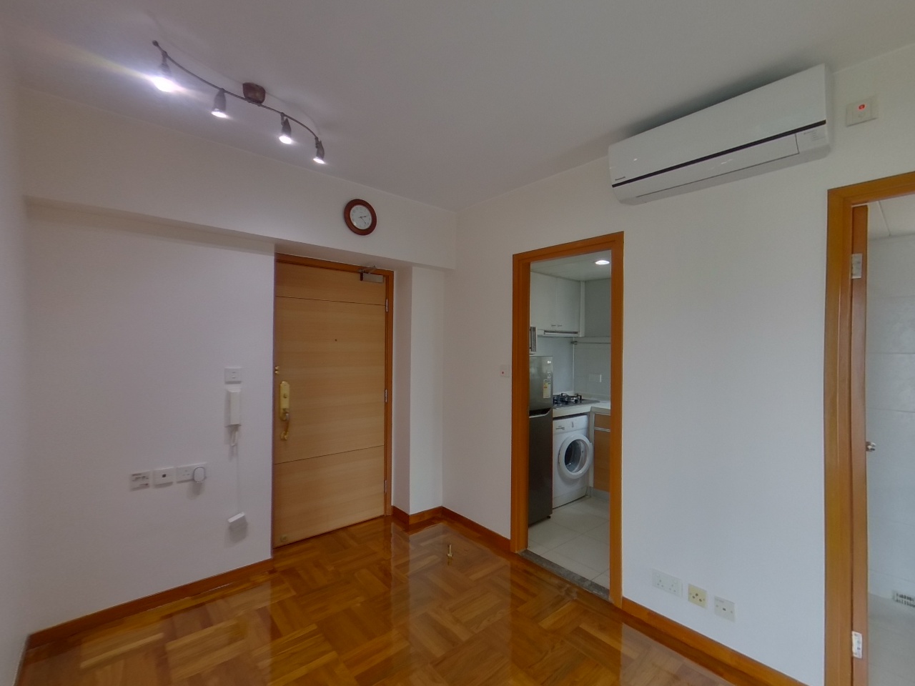 港湾豪庭 1期 3座 中层 E室 奥运站/南昌