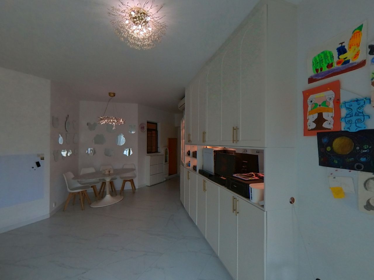 THE BELCHER'S PHASE 2 - Tower 6 Medium Floor Zone Flat B Mid-Levels West