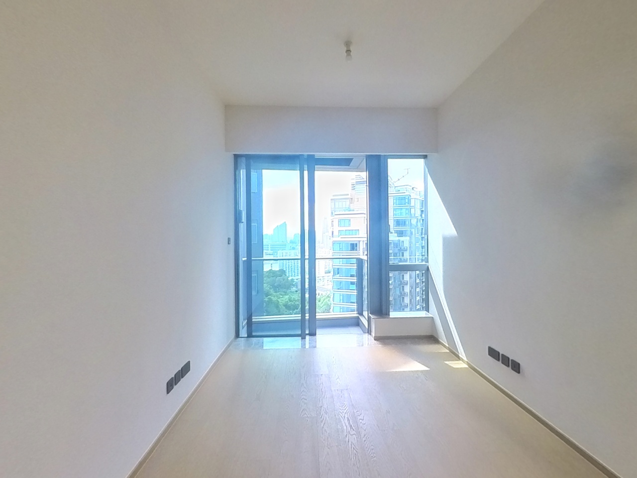 IN ONE PHASE IC - Tower 5 (5b) Very High Floor Zone Flat F Ho Man Tin/Kings Park/Kowloon Tong/Yau Yat Tsuen