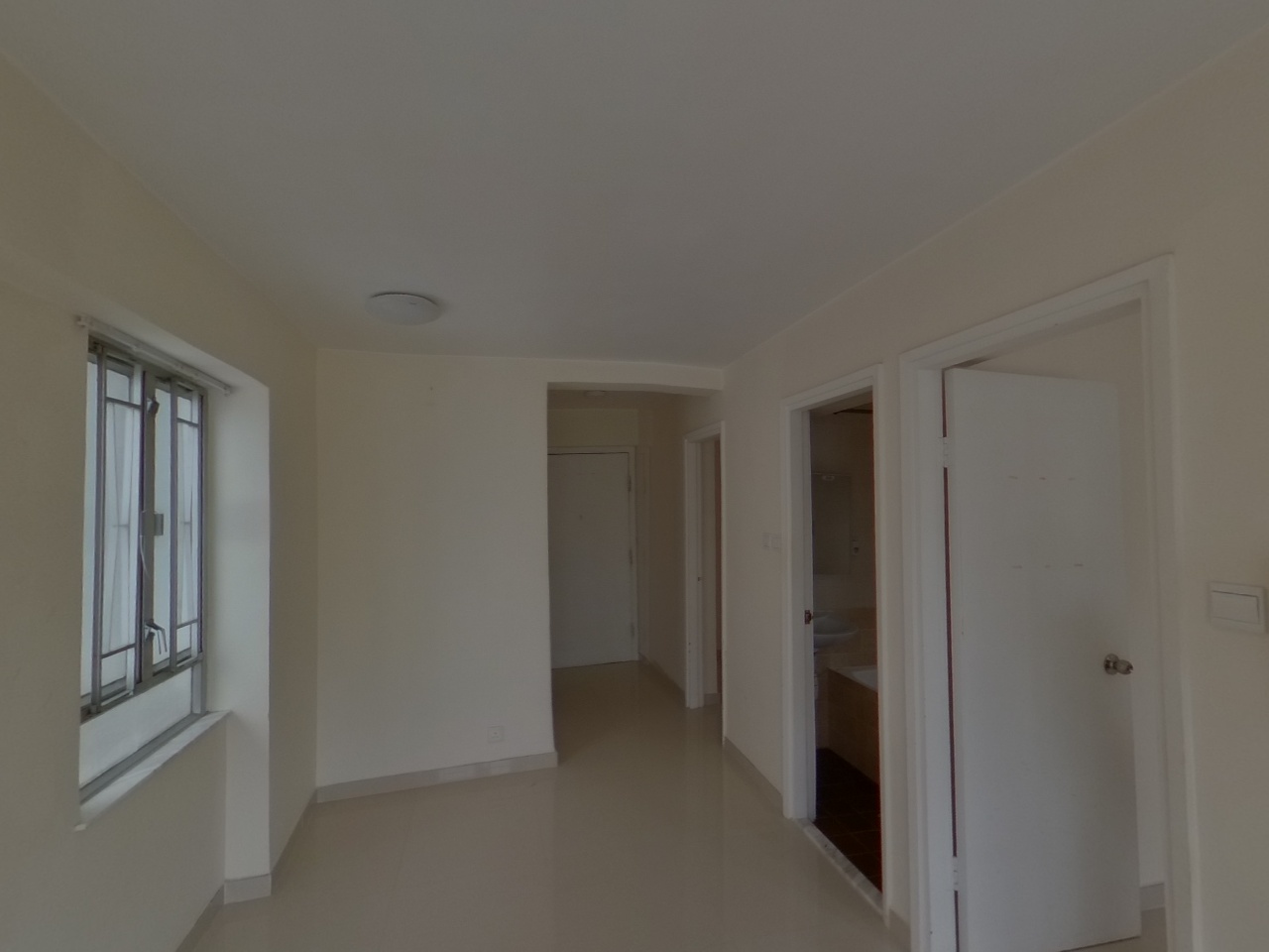 新葵芳花園 E座 極高層 05室 葵涌