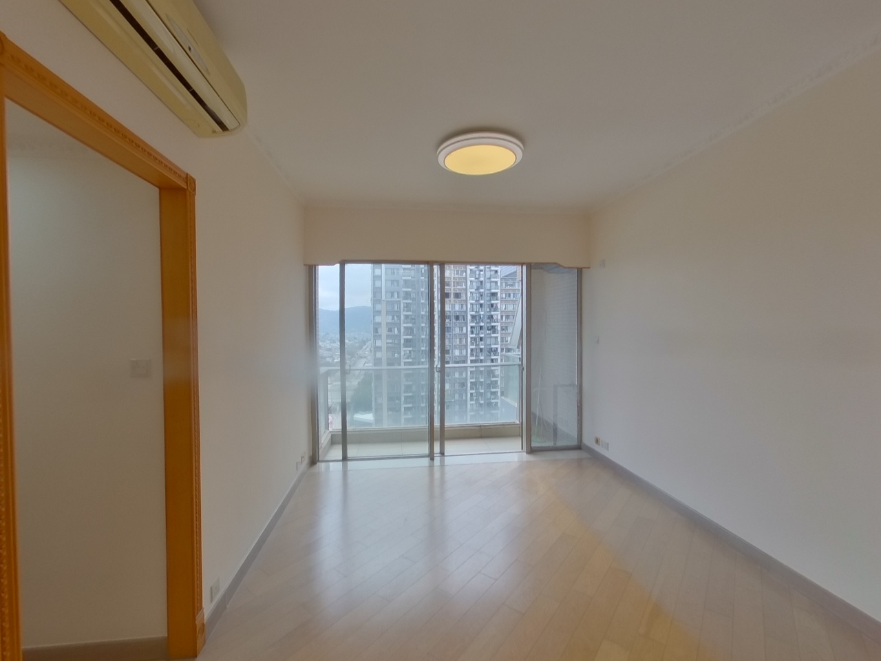 LA GROVE BLOCK 1 High Floor Zone Flat G Yuen Long