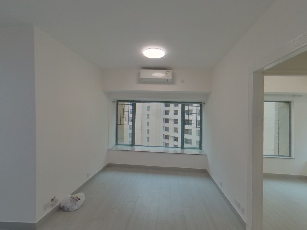 RAMBLER CREST TOWER 1 Medium Floor Zone Flat B Tsing Yi