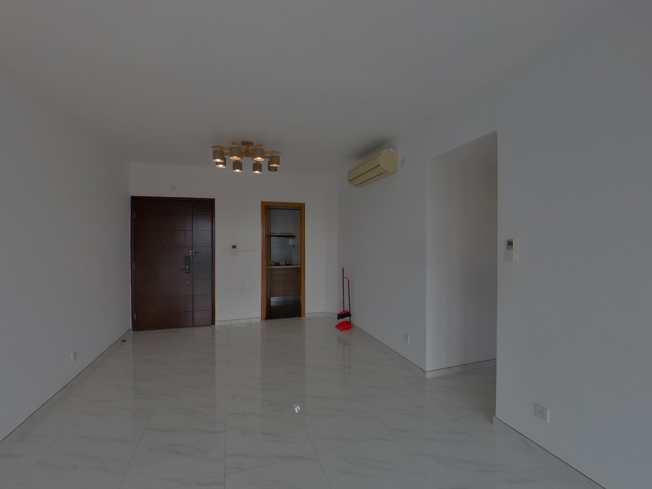 翘翠峰 3座 极高层 C室 元朗