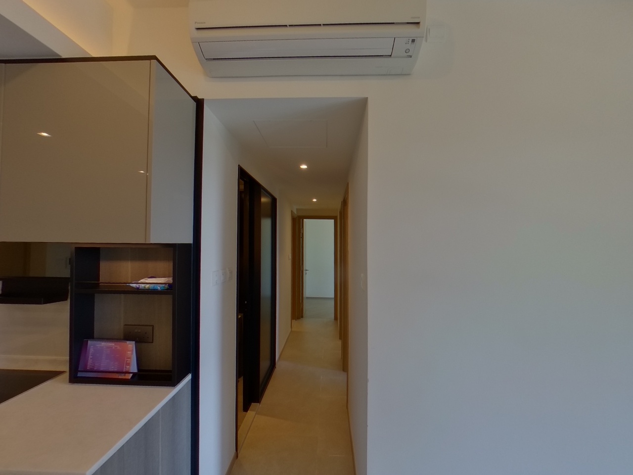 THE YOHO HUB B期 2座 中層 E室 元朗