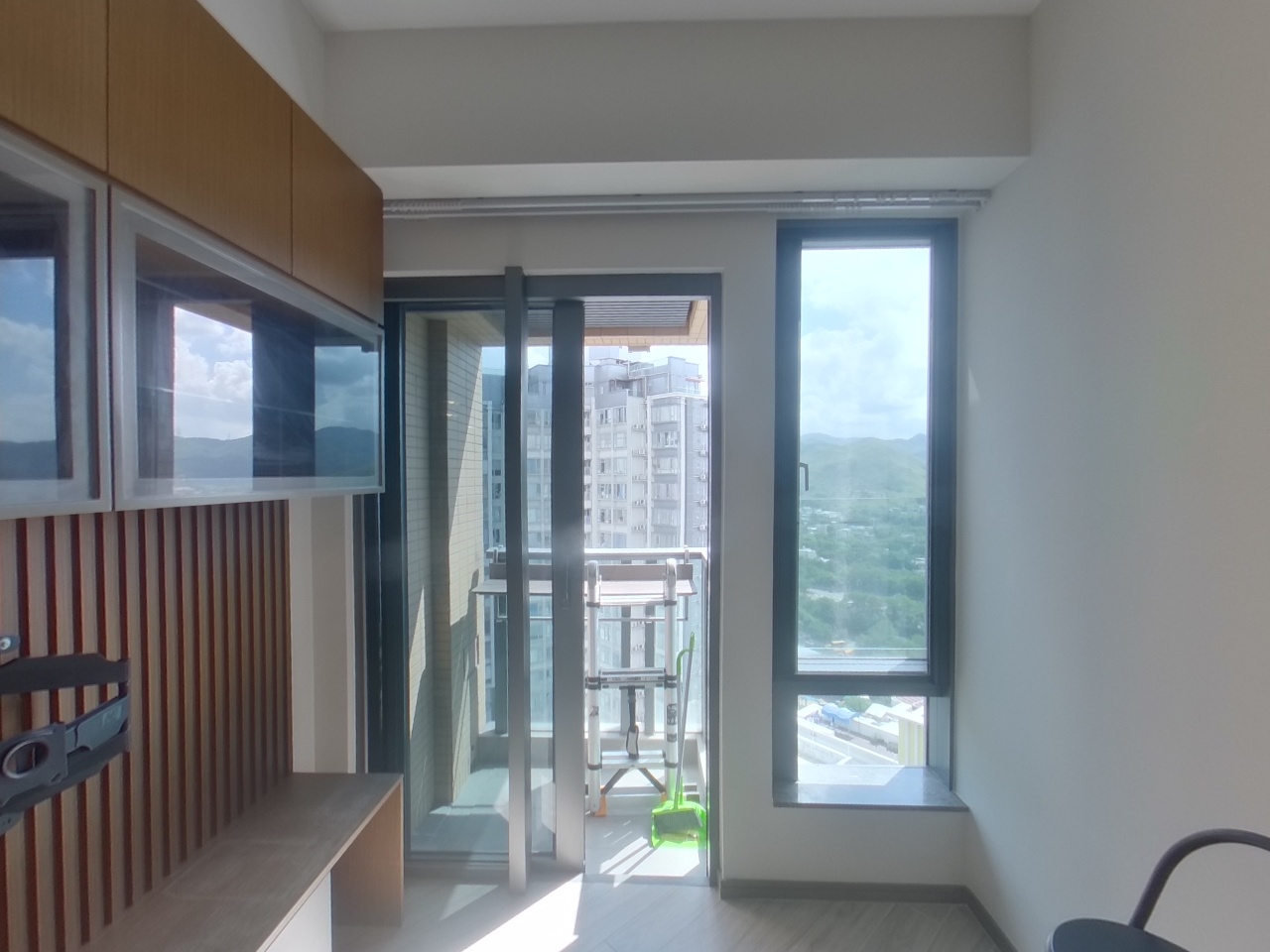 SERENO VERDE PHASE 5 REACH SUMMIT - Tower 2 Very High Floor Zone Flat K Yuen Long